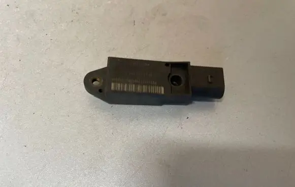 Mercedes-Benz E W211 Airbag deployment crash/impact sensor A0028202726