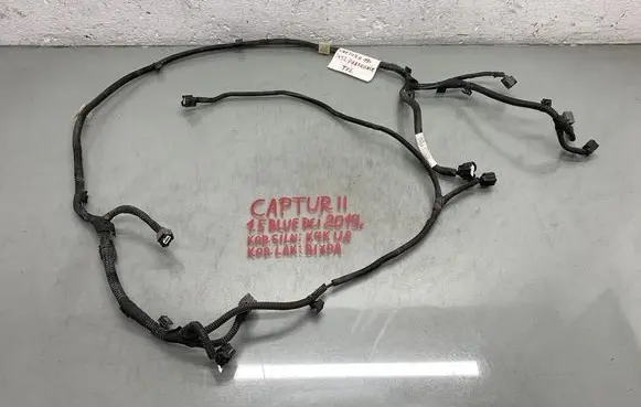 Renault Captur II Front door wiring loom/harness boot 240159953R