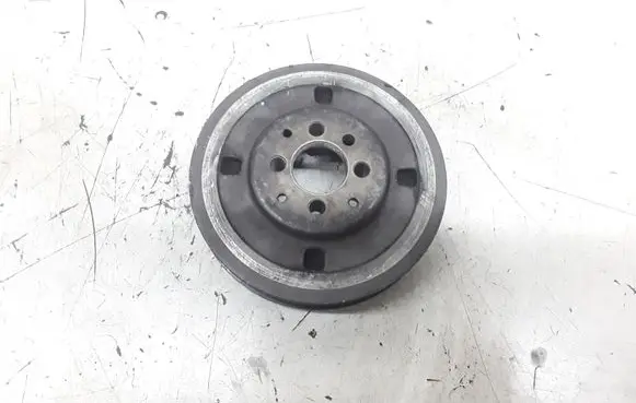 Volkswagen Golf IV Crankshaft pulley 038103243