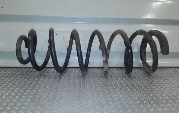 Peugeot 807 Rear coil spring 