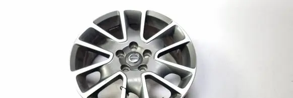 Volvo V40 Cross country R17 alloy rim 