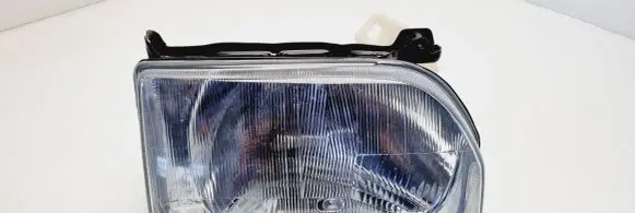 Ford Escort Headlight/headlamp 4042037 05172011 084423