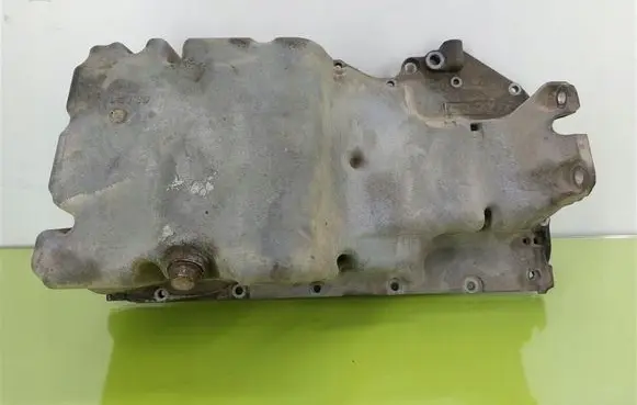 Suzuki Swift I Oil sump 