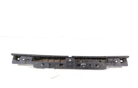Opel Vivaro Rear bumper support beam 9811088680