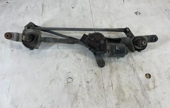 Opel Insignia A Front wiper linkage and motor 13227392