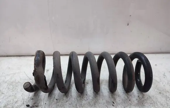 Mercedes-Benz E A207 Rear coil spring 