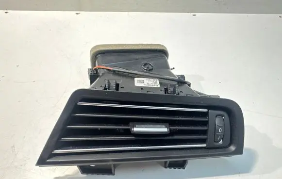 BMW 5 F10 F11 Dashboard side air vent grill/cover trim F5916689010 0761810 0037
