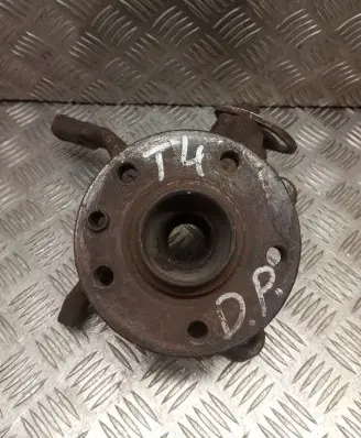 Volkswagen Transporter - Caravelle T4 Front wheel hub