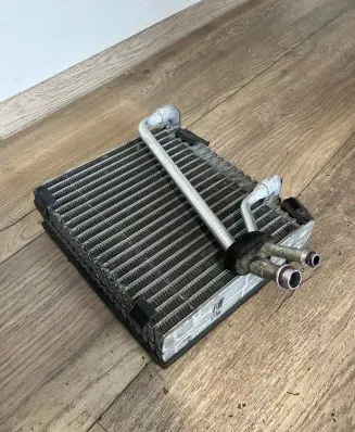 Volkswagen Transporter - Caravelle T5 Air conditioning (A/C) radiator (interior) 7H1820101C 52421803