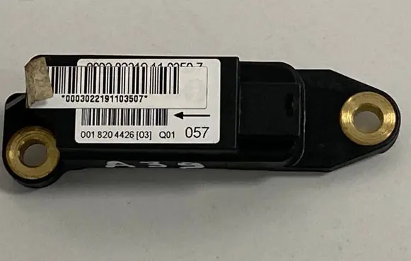 Mercedes-Benz C W203 Airbag deployment crash/impact sensor 0018204426