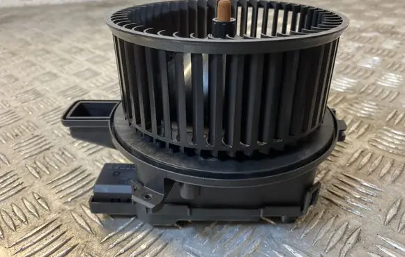 Audi A4 S4 B9 Heater fan/blower 4M1820021A C24245106 CZ997007