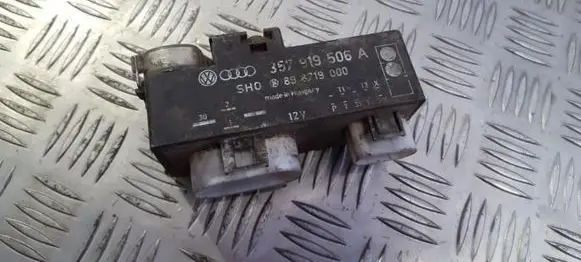 Coolant fan relay