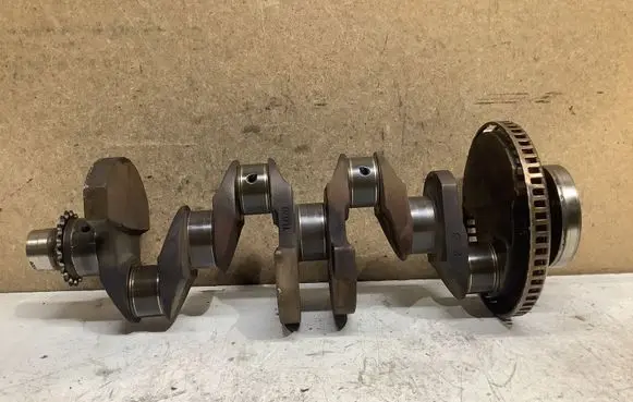 Volkswagen Golf VI Crankshaft 050105189B