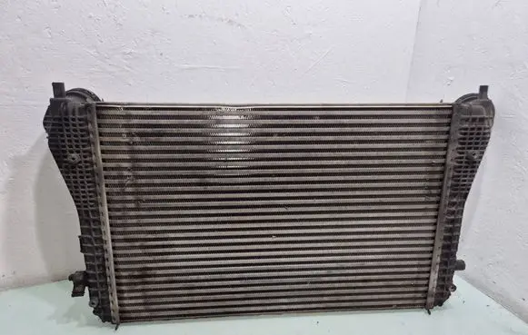 Volkswagen Golf V Intercooler radiator 3C0145805P