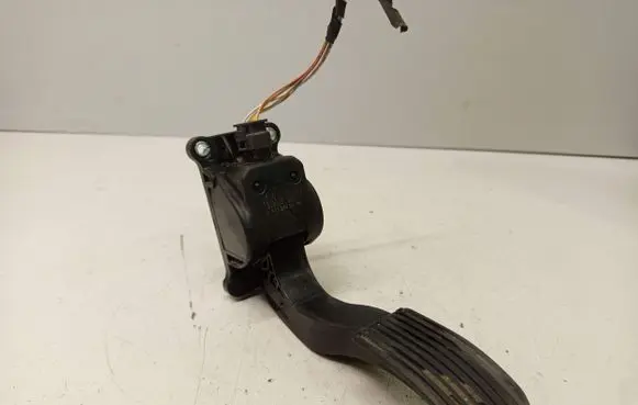 Volkswagen Crafter Accelerator throttle pedal A9063000404