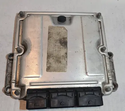 Renault Scenic I Engine control unit/module 0281011324 8200309321 8200309316