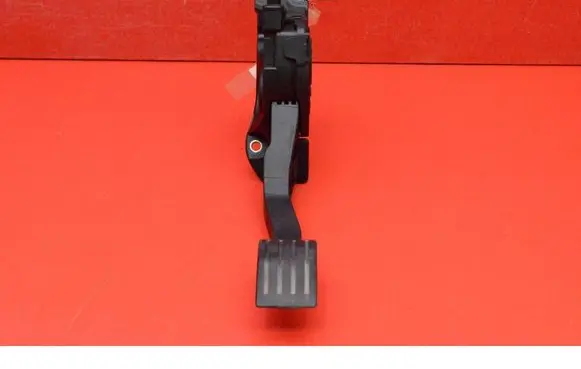 Ford Transit - Tourneo Connect Accelerator throttle pedal F1DC9F836AA