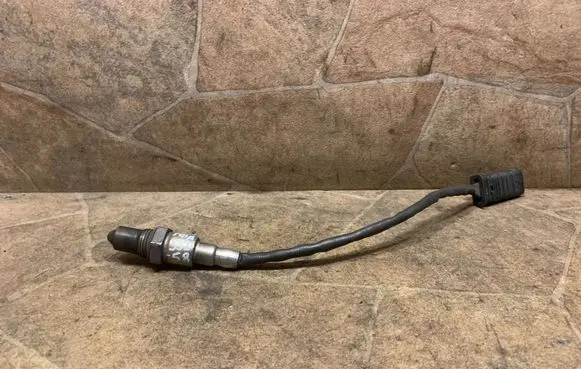 BMW 3 F30 F35 F31 Lambda probe sensor 8570230