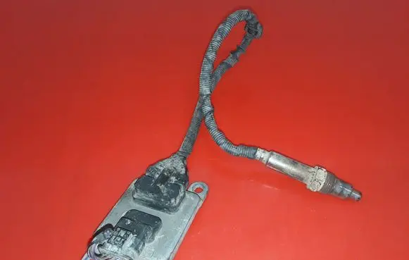 Mercedes-Benz Sprinter W906 Lambda probe sensor A0009059603 5WK96681E 160524092510