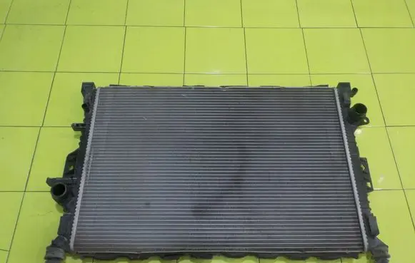 Volvo S60 Coolant radiator 31261105 PP213