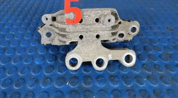 Opel Astra K Engine mount bracket CART39193447 39193447 182804