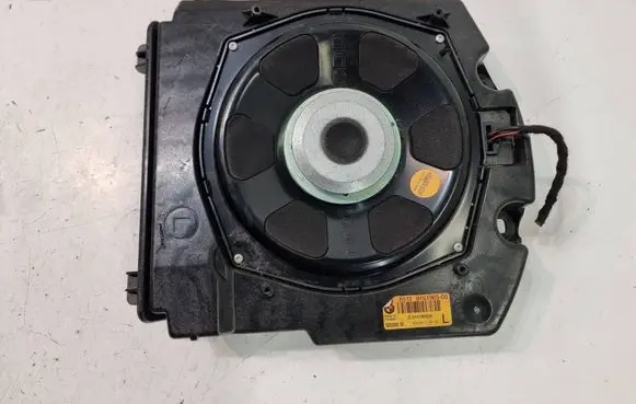 BMW 7 F01 F02 F03 F04 Subwoofer speaker 65139151965 18820010