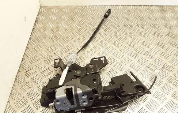 Ford Fiesta Front door lock 8A6AA21812BE