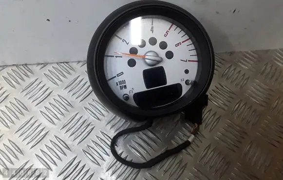 Mini Cooper Countryman R60 Speedometer (instrument cluster) 923244002