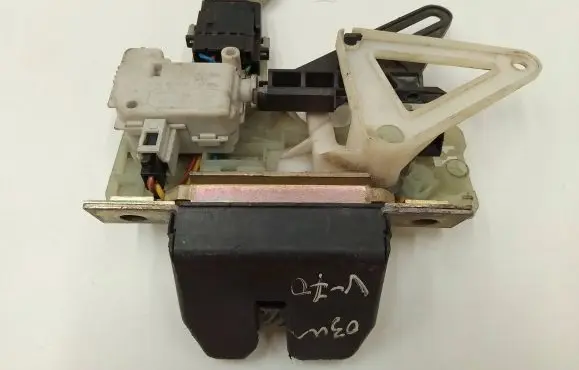 Volvo V70 Tailgate/trunk/boot lock/catch/latch 754625