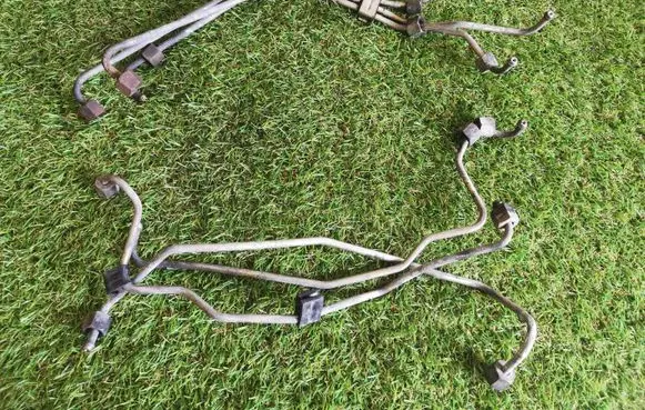 Audi A4 S4 B5 8D Fuel line pipe