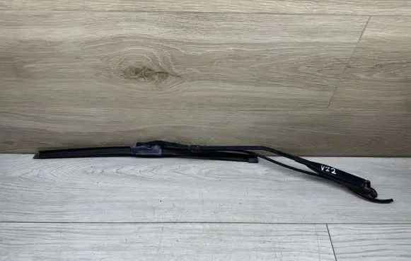Smart ForTwo I Front wiper blade arm 0001221V005