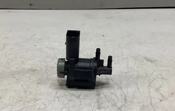 Audi A6 S6 C6 4F Vacuum valve 1J0906283C