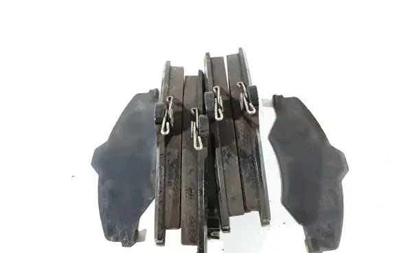 Mitsubishi Space Star Brake pads (front) MR235567 MR235568 MR235569