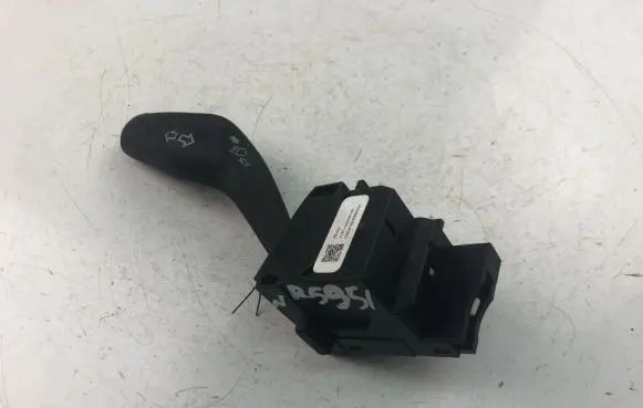 Ford Focus Indicator stalk AV6T13335AD