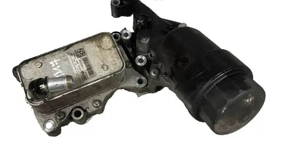 Mercedes-Benz E W212 Oil filter mounting bracket A6511800665