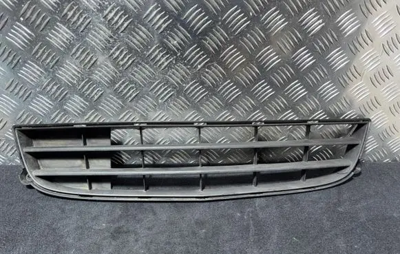 Opel Agila B Front bumper lower grill 71721-52K0