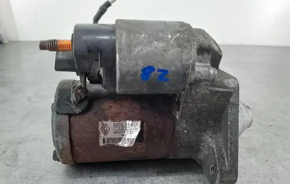 Renault Clio III Starter motor 8200584837