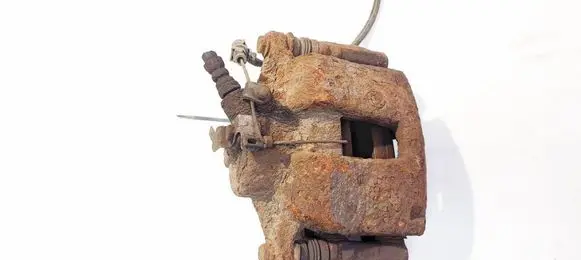 Front brake caliper