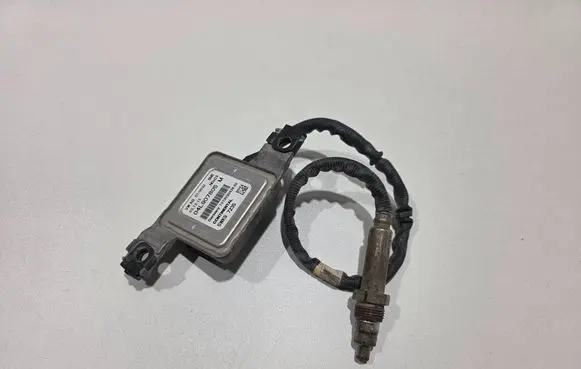Volkswagen Transporter - Caravelle T6 Lambda probe sensor 04L907805M 5WK97235 151203043802