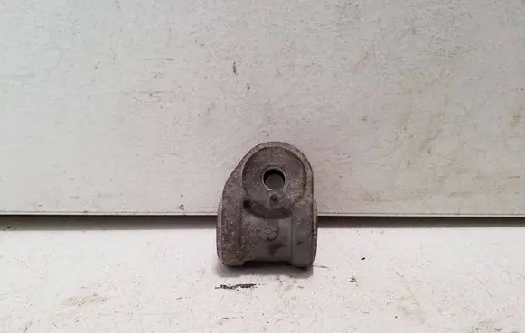 Mercedes-Benz Vito Viano W447 Engine mounting bracket