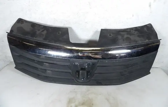 Dacia Sandero Front grill