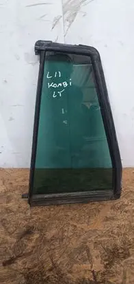 Renault Laguna II Sliding door window/glass 574556345