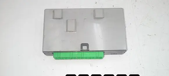 Volvo S40, V40 Engine control unit/module 30630081 mb232300-8660