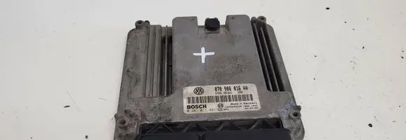 Volkswagen Touareg I Engine control unit/module 070906016AA 0281011481 1039S03500