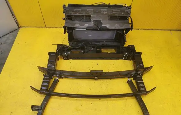 Peugeot 3008 III Radiator set 9836037180 98540680 98540681