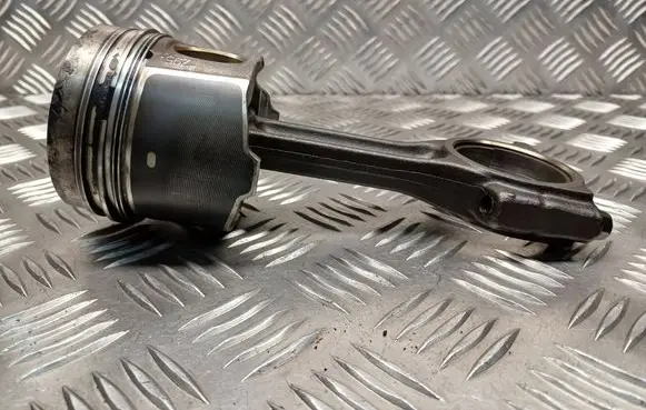 Renault Megane II Piston with connecting rod 1295