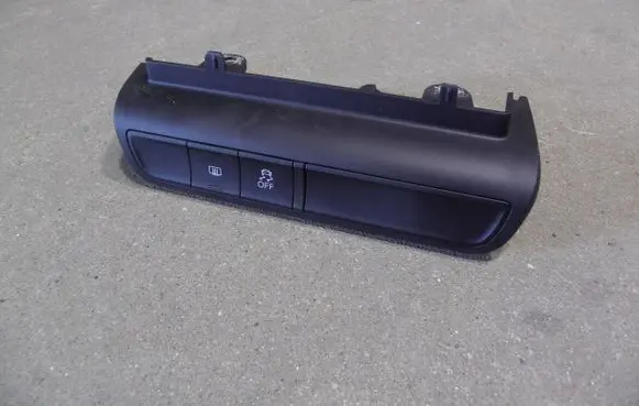 Audi A1 Tailgate/trunk/boot open switch 