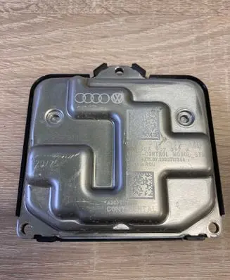 Porsche Cayenne (9Y0 9Y3) Headlight ballast module Xenon 8A907397A