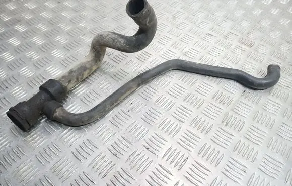 Volkswagen PASSAT B5 Engine coolant pipe/hose 8D0121055F