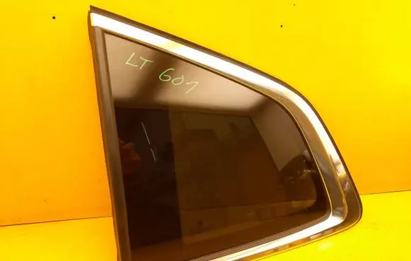 BMW X3 G01 Rear side window 7410063 7388827